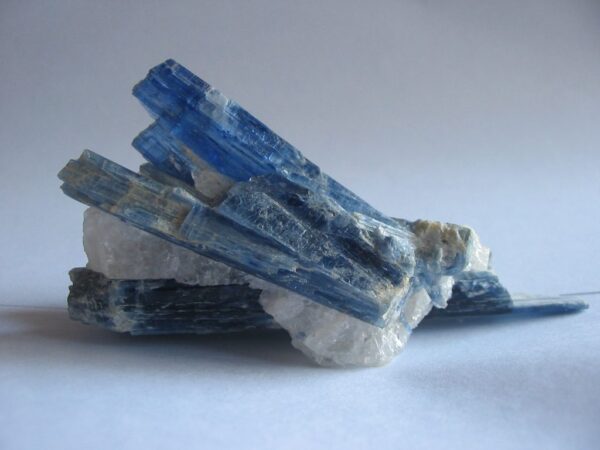 Kyanite - Image 5