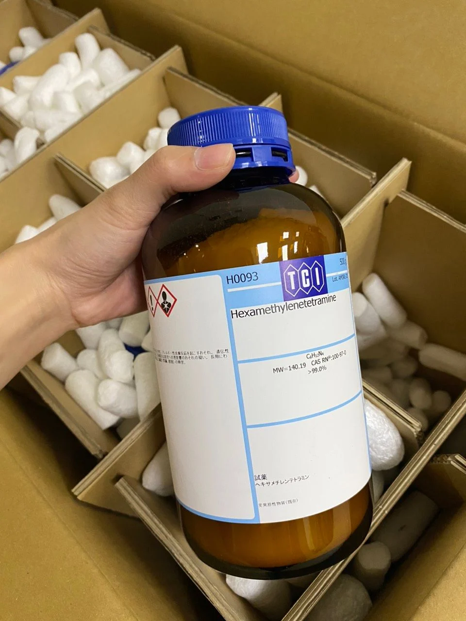 Hexamethylenetetramine