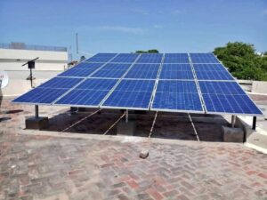 Rooftop solar kits (3–10 kW hybrid)