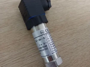 Pressure transmitter S-20 type