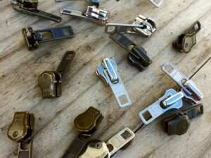Auto Lock Zipper Slider Zinc Alloy